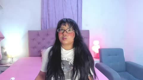 Snapshot of latinabombsheell chatting on 3, 6, 2026 Martina online show from 3, 6, 2026