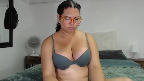 FLOR SALVAJE online show from 15, 10, 2025