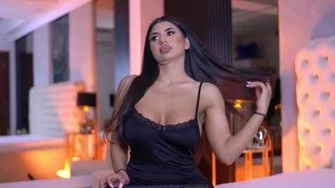 Latina online show from 14, 5, 2026