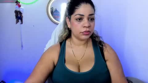 Snapshot of latinamav22 chatting on 3, 7, 2026 latinamav22 online show from 3, 7, 2026