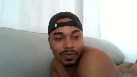 Snapshot of latinbbc_00 chatting on 21, 2, 2025 latinbbc_00 online show from 21, 2, 2025