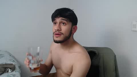 Snapshot of latinbunny7779 chatting on 12, 12, 2024 camilo online show from 12, 12, 2024