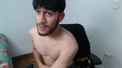 Snapshot of latinbunny7779 chatting on 18, 12, 2024 camilo online show from 18, 12, 2024