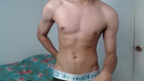 Snapshot of latinbunny7779 chatting on 19, 12, 2024 camilo online show from 19, 12, 2024