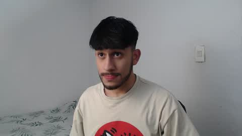 Snapshot of latinbunny7779 chatting on 8, 1, 2025 camilo online show from 8, 1, 2025