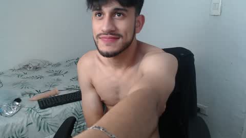 Snapshot of latinbunny7779 chatting on 11, 1, 2025 camilo online show from 11, 1, 2025