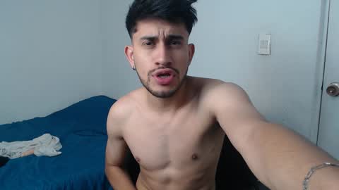 Snapshot of latinbunny7779 chatting on 25, 1, 2025 camilo online show from 25, 1, 2025