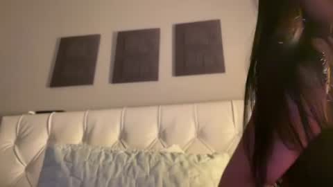Snapshot of latinella chatting on 11, 7, 2026 Hi - online show from 11, 7, 2026