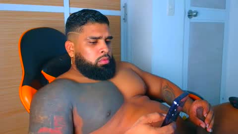 Snapshot of latinhot202423 chatting on 24, 10, 2025 blackBear online show from 24, 10, 2025