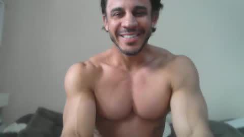 latino_rodri online show from 16, 5, 2026