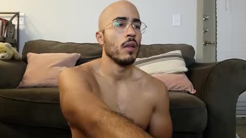 Snapshot of latinomixedbbc chatting on 10, 3, 2025 latinomixedbbc online show from 10, 3, 2025