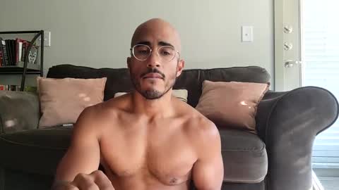 Snapshot of latinomixedbbc chatting on 10, 9, 2025 latinomixedbbc online show from 10, 9, 2025