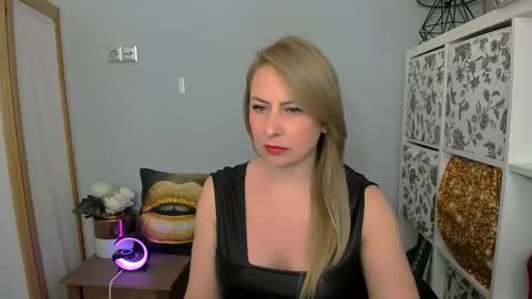 Snapshot of latoyasensual chatting on 12, 1, 2025 Latoya online show from 12, 1, 2025