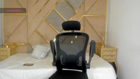 LEANDRO online show from 26, 10, 2025