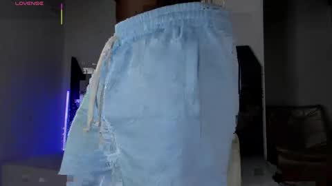 LEANDRO online show from 15, 4, 2026