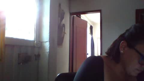 Laura online show from 15, 6, 2026