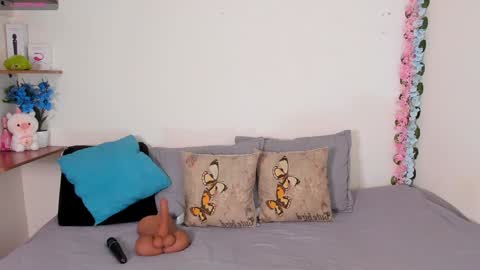 Snapshot of laura1__ chatting on 28, 1, 2025 laura1__ online show from 28, 1, 2025