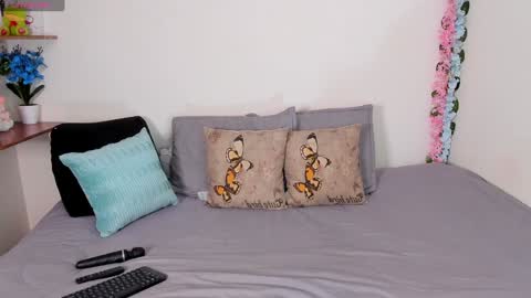 Snapshot of laura1__ chatting on 8, 2, 2025 laura1__ online show from 8, 2, 2025