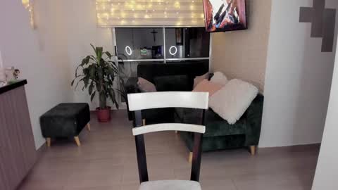 Snapshot of laura__cruz chatting on 20, 1, 2025 laura cruz online show from 20, 1, 2025