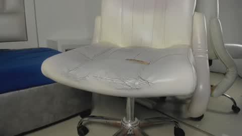 Snapshot of laura__js_ chatting on 27, 9, 2025 laura__js_ online show from 27, 9, 2025