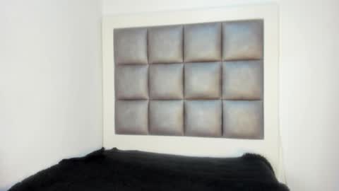 Snapshot of laura__js_ chatting on 8, 10, 2025 laura__js_ online show from 8, 10, 2025