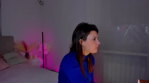 Snapshot of laura__leee chatting on 2, 2, 2025 Laura online show from 2, 2, 2025