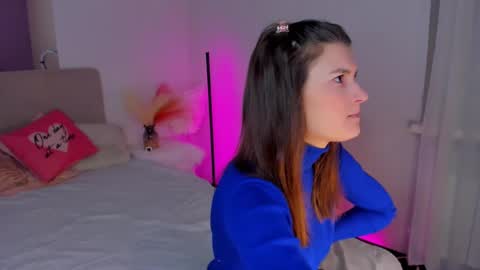 Snapshot of laura__leee chatting on 13, 2, 2025 Laura online show from 13, 2, 2025