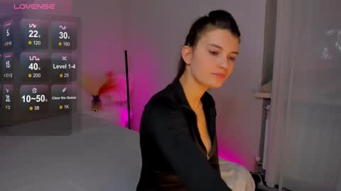 Snapshot of laura__leee chatting on 18, 2, 2025 Laura online show from 18, 2, 2025