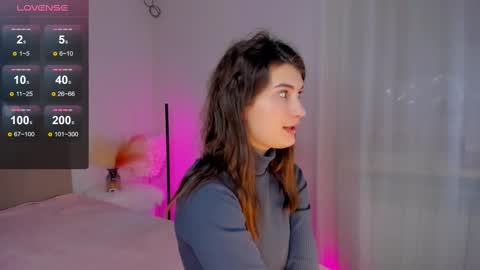 Snapshot of laura__leee chatting on 27, 2, 2025 Laura online show from 27, 2, 2025