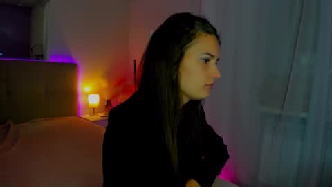 Snapshot of laura__leee chatting on 14, 9, 2025 Laura online show from 14, 9, 2025