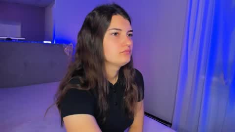 Snapshot of laura__leee chatting on 17, 5, 2026 Laura online show from 17, 5, 2026