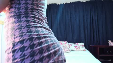 Snapshot of laura__martiinez chatting on 14, 1, 2025 online show from 14, 1, 2025