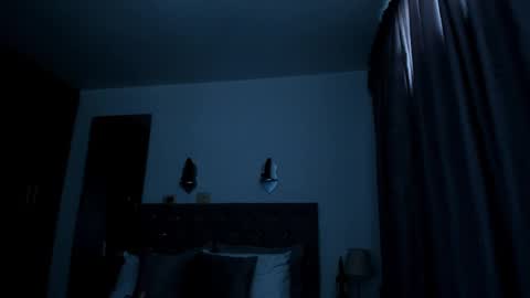 Snapshot of laura__martiinez chatting on 19, 2, 2025 online show from 19, 2, 2025