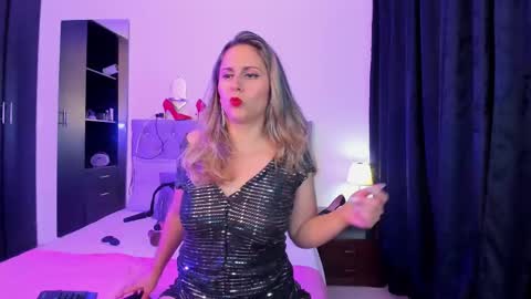 Snapshot of laura__martiinez chatting on 6, 3, 2025 online show from 6, 3, 2025