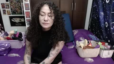 Snapshot of laura_anal_ chatting on 22, 10, 2025 Wen online show from 22, 10, 2025