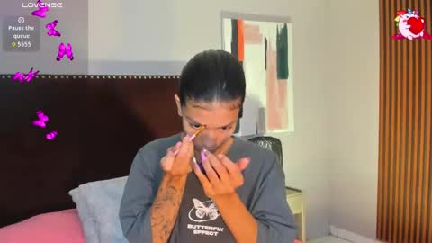 Laura online show from 14, 10, 2025