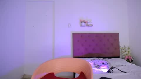 LAURA online show from 21, 1, 2025