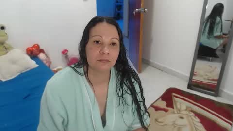 Snapshot of laura_foxx2379 chatting on 14, 11, 2025 laura_foxx2379 online show from 14, 11, 2025