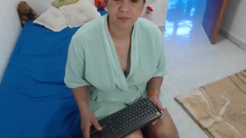 Snapshot of laura_foxx2379 chatting on 17, 11, 2025 laura_foxx2379 online show from 17, 11, 2025