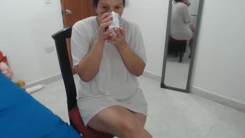 Snapshot of laura_foxx2379 chatting on 21, 11, 2025 laura_foxx2379 online show from 21, 11, 2025