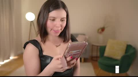 Snapshot of laura_lee chatting on 30, 1, 2025 Laura Lee. online show from 30, 1, 2025