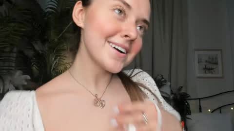 Snapshot of laura_mutti chatting on 7, 5, 2026 Samantha online show from 7, 5, 2026