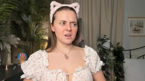 Snapshot of laura_mutti chatting on 15, 5, 2026 Samantha online show from 15, 5, 2026