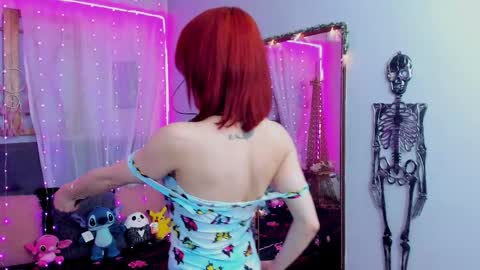 Snapshot of laura_olssen chatting on 6, 3, 2025 Kate online show from 6, 3, 2025