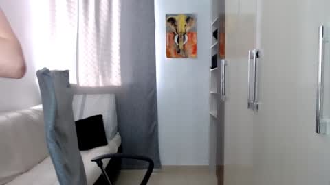 Snapshot of laura_pervert_ chatting on 22, 1, 2025 Laura online show from 22, 1, 2025
