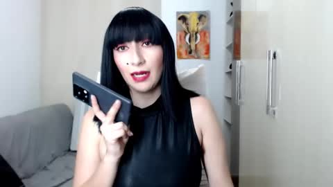 Snapshot of laura_pervert_ chatting on 11, 2, 2025 Laura online show from 11, 2, 2025