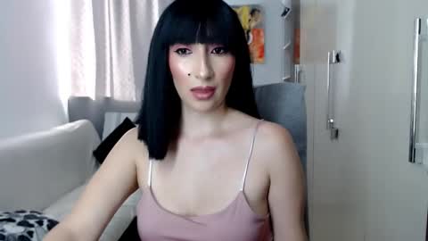 Laura online show from 6, 11, 2025