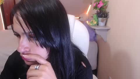 Snapshot of laura_pink22 chatting on 10, 12, 2024 Laura Pink online show from 10, 12, 2024