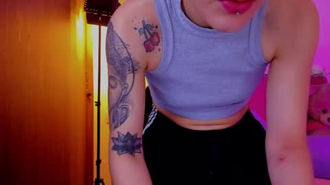 Laura Rose online show from 29, 3, 2026