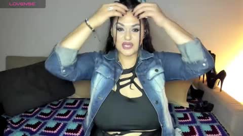 Laura online show from 19, 9, 2025